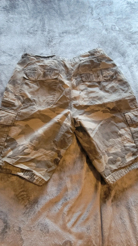 George Camo Cargo Shorts – Size 38W (97cm Waist)