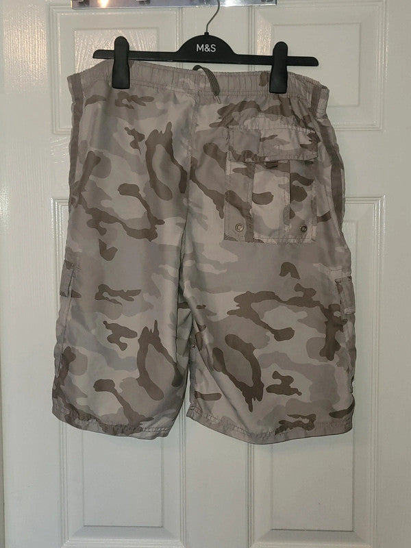 Men's Cherokee Camo Board Shorts Swimming Trunks Size Large