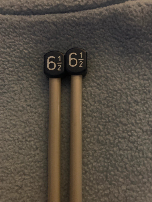 Knitting needles size 6 1/2