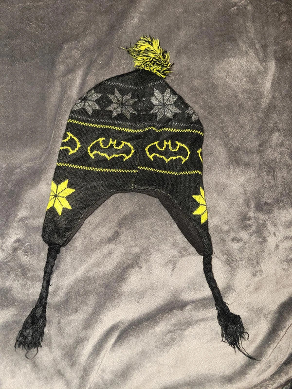 Youth-Black and Yellow Batman Beanie Hat