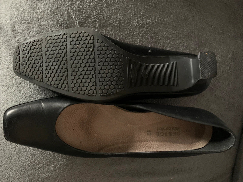 George black court shoes