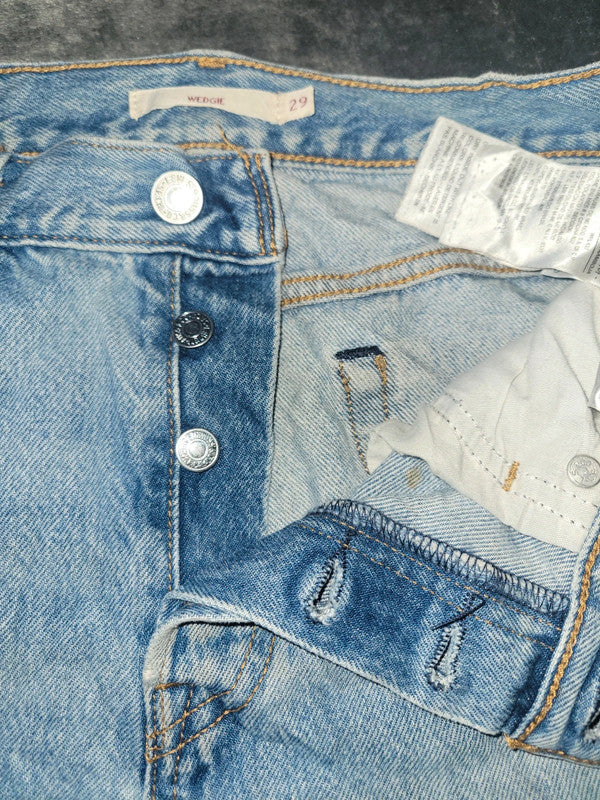 Levi’s Premium Wedgie Denim Shorts – Women’s Size 29 Light Blue High Rise