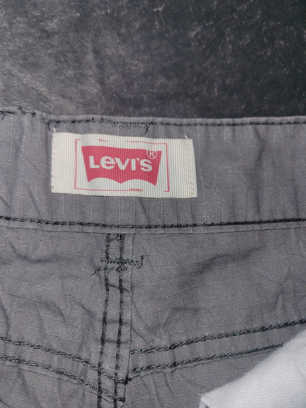 Levi’s Grey Cargo Style Shorts – Men’s W27 (14 REG) Casual Summer Wear