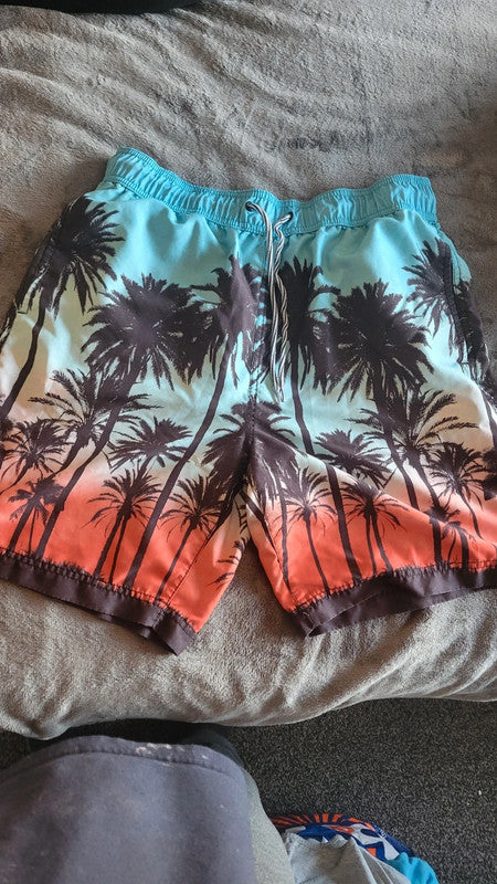 Men’s George Palm Tree Swim Shorts – Size M