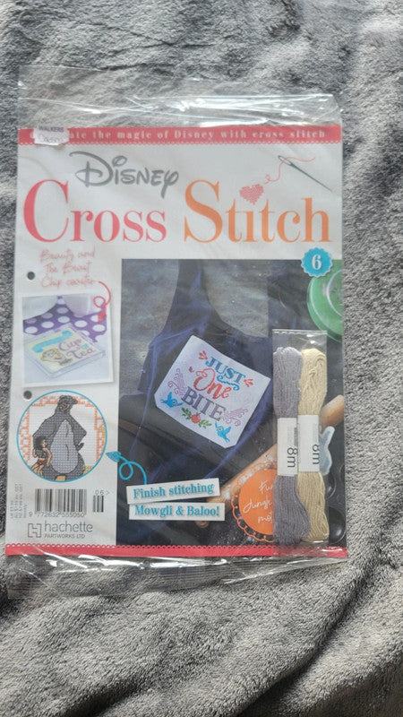 Disney Cross Stitch Magazine – Issue 6 – With Threads & Patterns – New Sealed