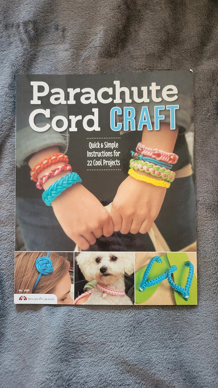Parachute Cord Craft Book – 22 Cool Projects – Design Originals