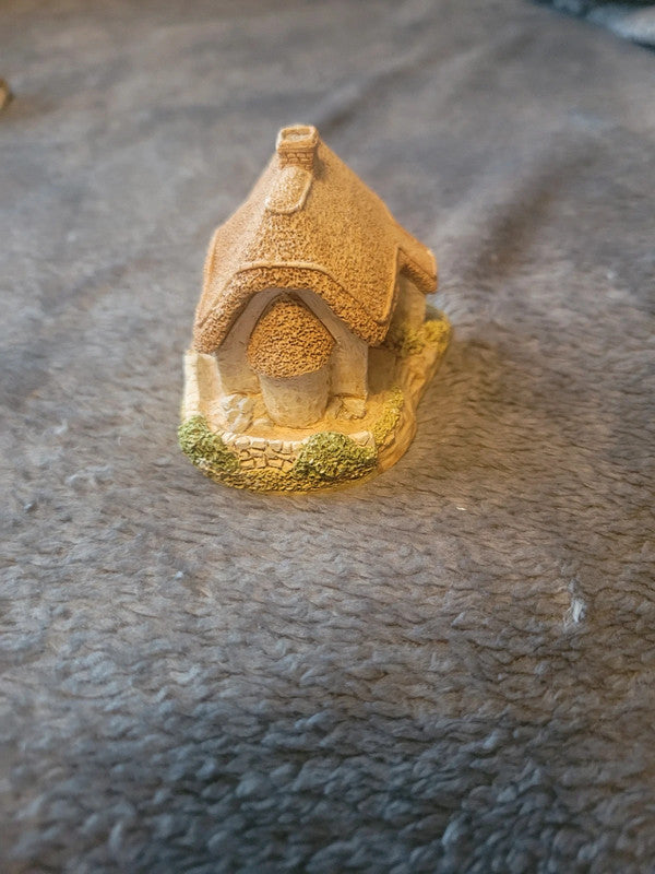 Vintage Lilliput Lane "Clover Cottage" Ornament
