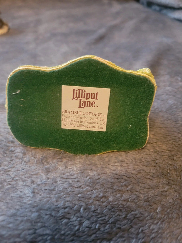 Lilliput Lane Bramble Cottage Ornament 1990