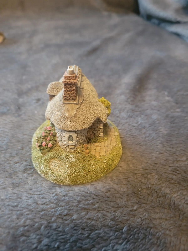 Lilliput Lane Wheyside Cottage Miniature