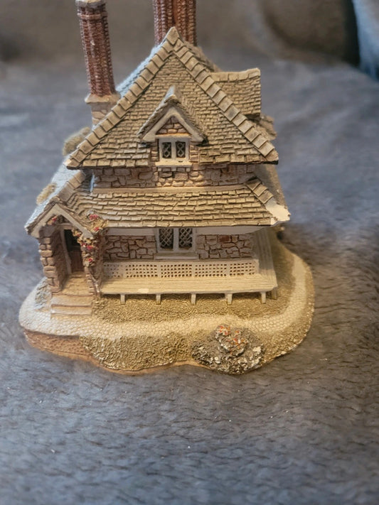 Lilliput Lane Collectable Cottage Figurine