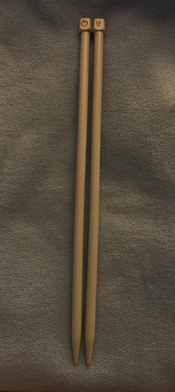 Knitting needles size 10