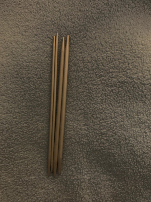Double pointed needles