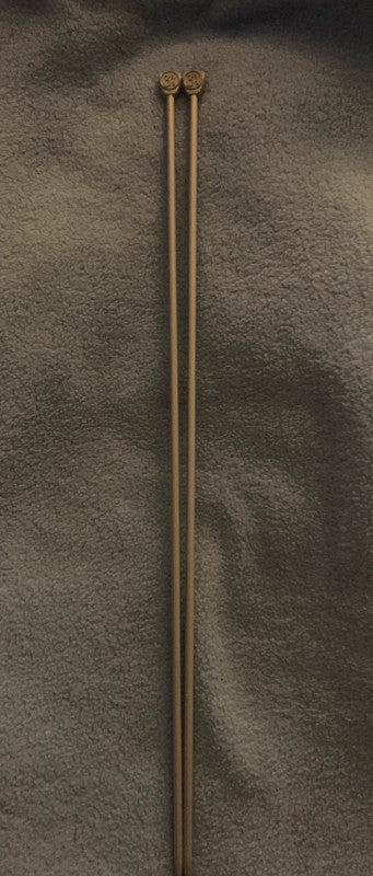 Knitting needles size 3 3/4