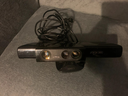 Microsoft Xbox 360 Kinect Sensor with a Nyko Zoom accessory