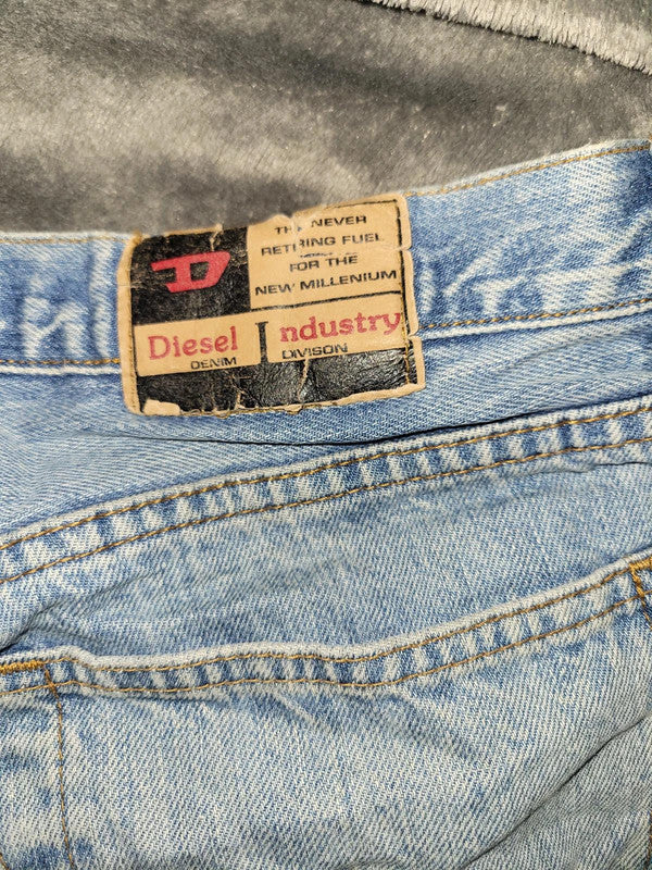 Diesel Industry Division Straight Leg Jeans W33 L34
