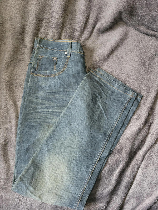 Diesel Men's Straight Fit Jeans, Light Blue Wash W36