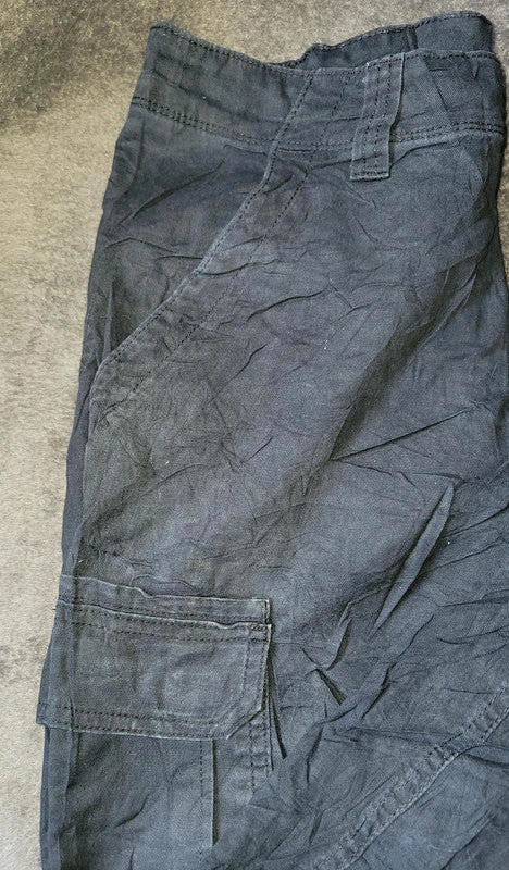 Vintage Wrangler Relaxed Fit Black Cargo Trousers