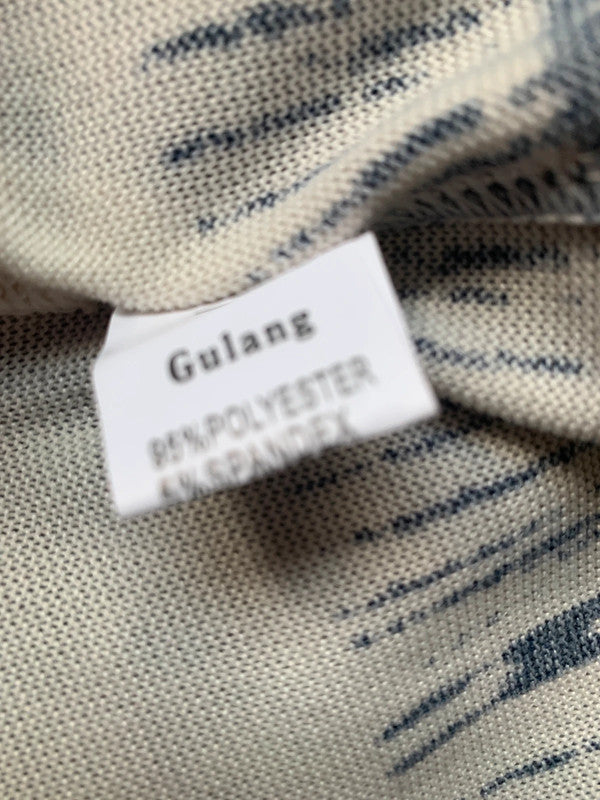 Women’s long-sleeve top/tunic by Gulang.