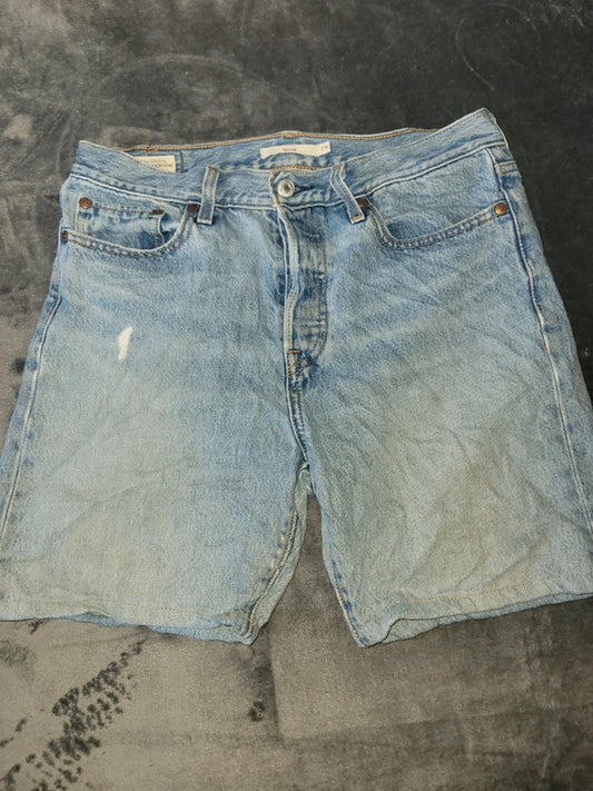 Levi’s Premium Wedgie Denim Shorts – Women’s Size 29 Light Blue High Rise