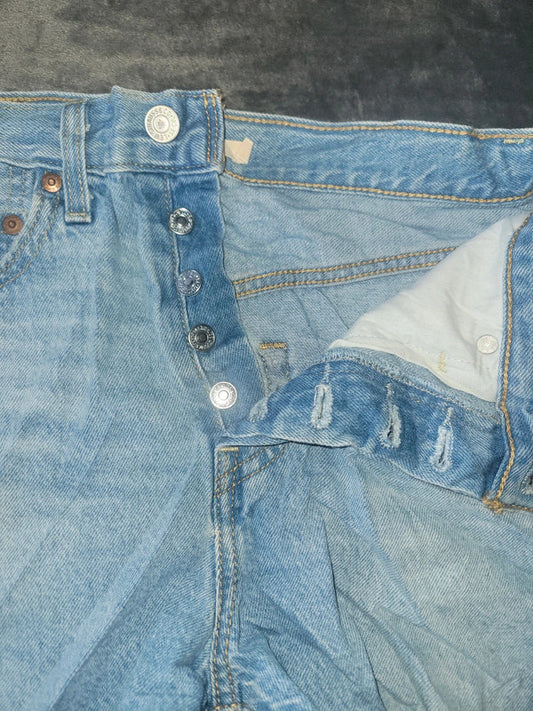 Levi’s Premium Ribcage Shorts – Women’s W25 High Rise Distressed Denim