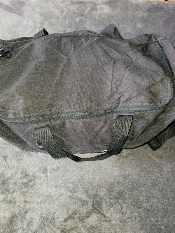 Adidas Black Duffel / Gym Sports Bag – Medium