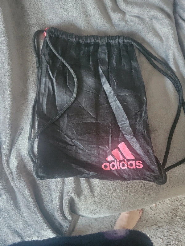 Adidas Reversible Drawstring Gym Sack – Pink & Black with Logo