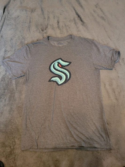 Vintage Champion Seattle Kraken NHL T-Shirt – Grey – Size L