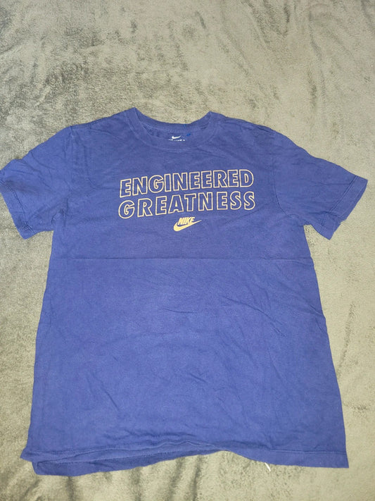 Vintage Nike “Engineered Greatness” Graphic T-Shirt – Purple – Size S