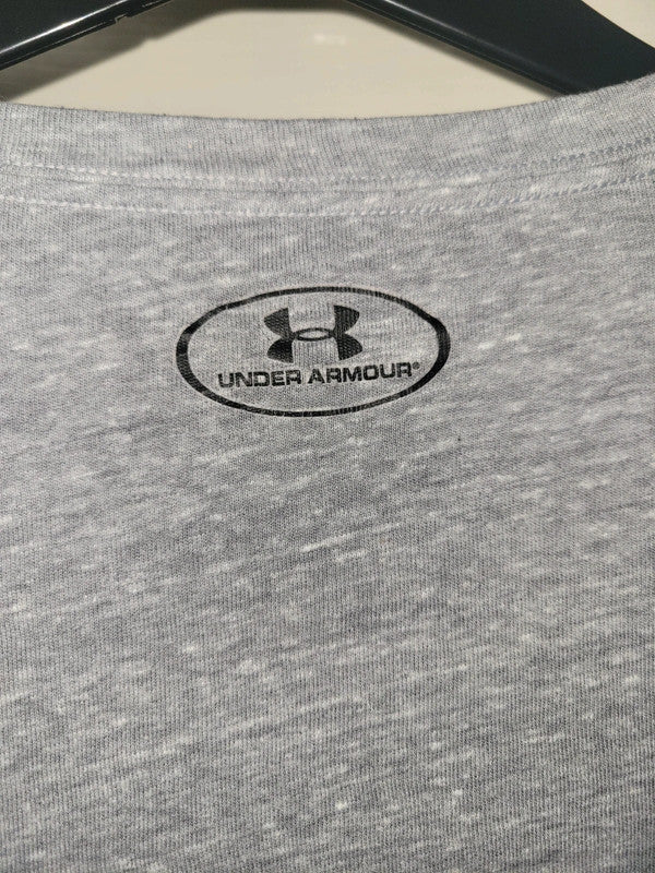 Vintage Under Armour HeatGear Graphic T-Shirt – Grey/Yellow Bear Logo – Size 2XL